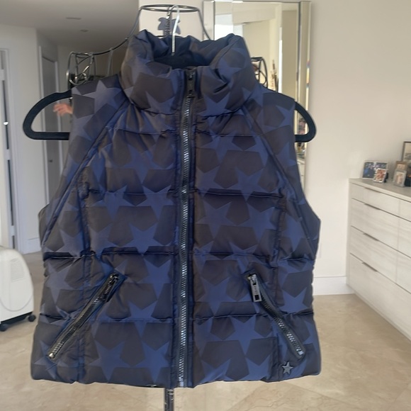 NWT JOCELYN PUFFER STAR VEST - Picture 8 of 8